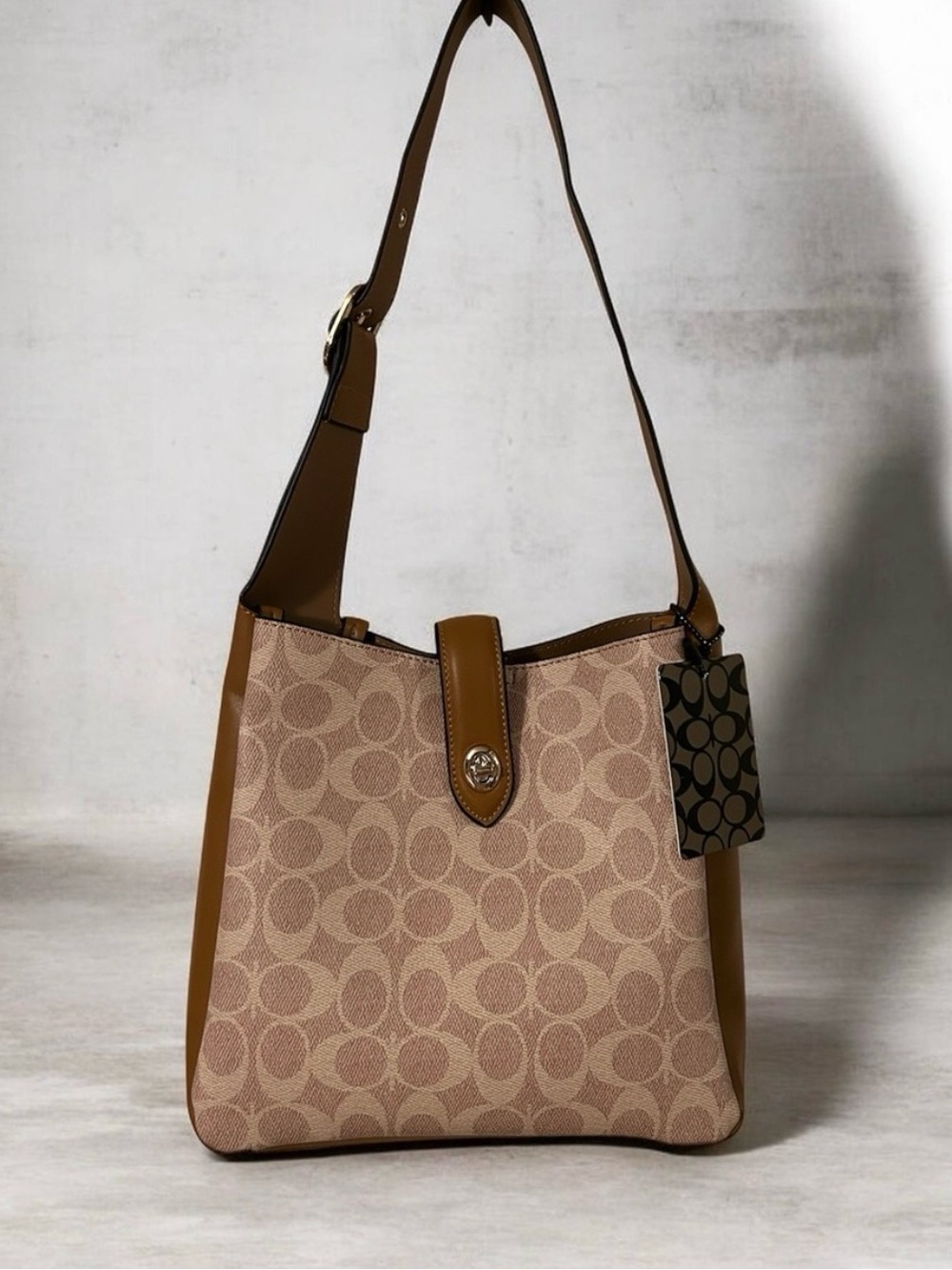 Shoulder Bag in Tan and Brown